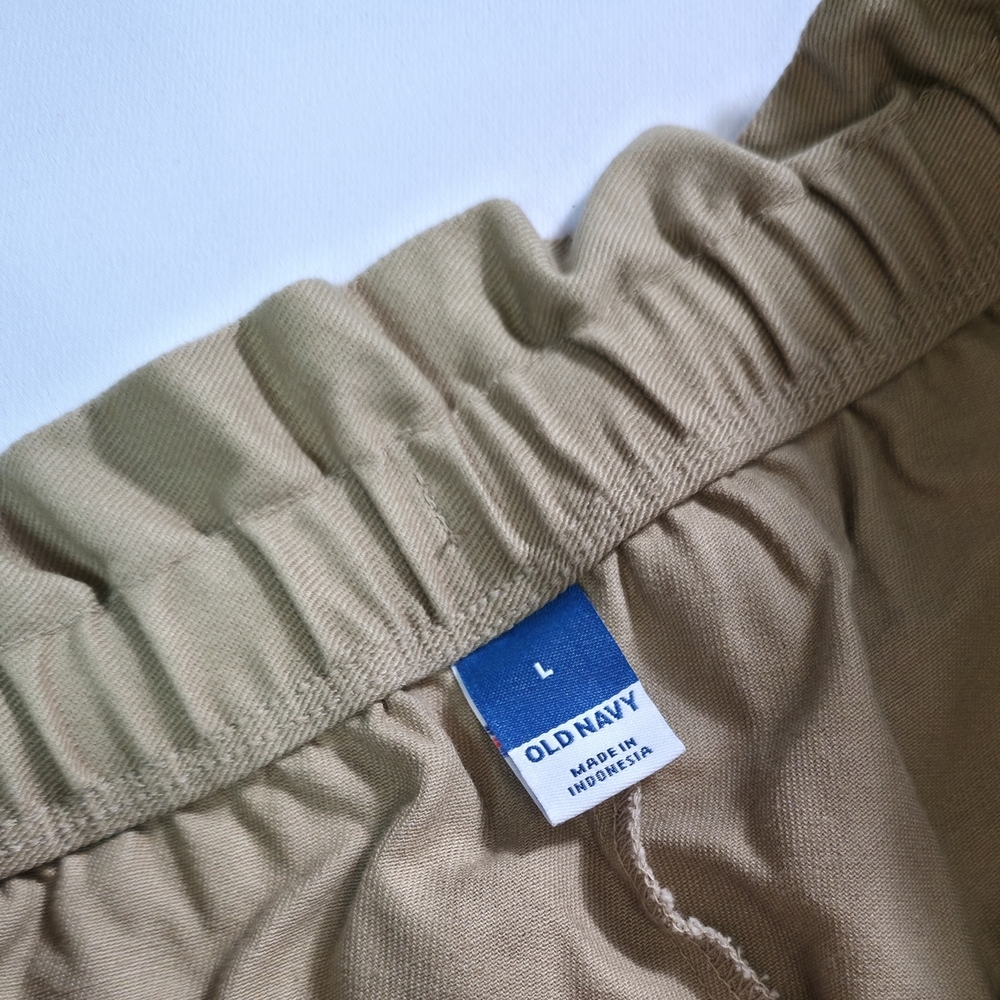 Old Navy Women Khaki Cotton Pull On Shorts Elastic Waist Drawstring NWT Size L - Picture 4 of 6